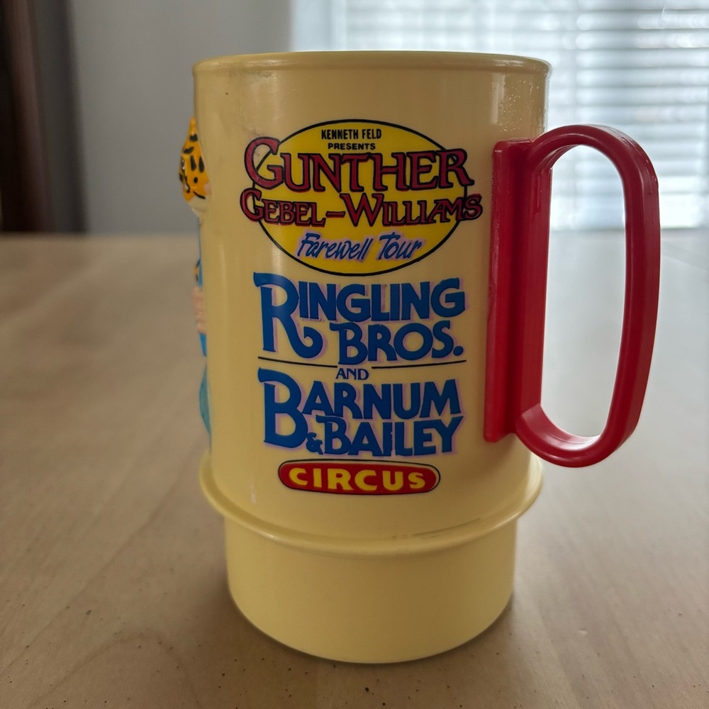 Ringling Bros Gunther Gebel-Williams 3D Farewell Tour Mug. 1989. See Photos